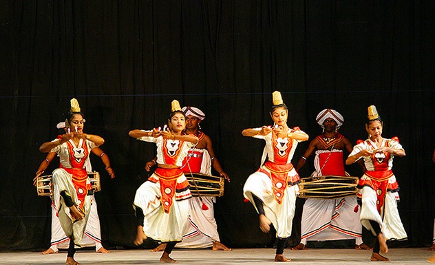 Exclusive traditional dance performance - Experience - Sri Lanka In Style